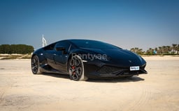 Schwarz Lamborghini Huracan zur Miete in Sharjah