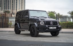 Nero Mercedes G63 AMG in affitto a Abu-Dhabi