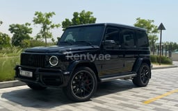 Nero Mercedes G63 AMG, 2022, Double Night Package in affitto a Sharjah