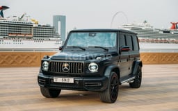 在Abu-Dhabi租赁黑色 Mercedes G class