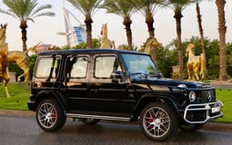 Black Mercedes G63 for rent in Dubai