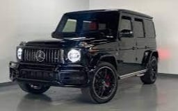 在Abu-Dhabi租赁黑色 Mercedes G63 class