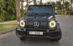 أسود Mercedes G class للإيجار في Abu-Dhabi