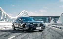 Черный Mercedes S500 в аренду в Abu-Dhabi