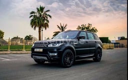 Nero Range Rover Sport in affitto a Abu-Dhabi