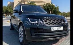 Schwarz Range Rover Vogue V6 zur Miete in Sharjah