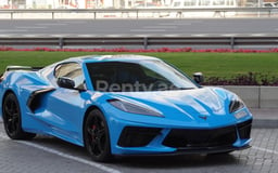 Bleue Chevrolet Corvette en location à Abu-Dhabi