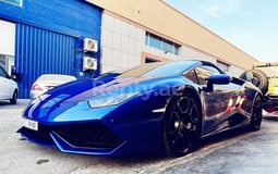 Blue Lamborghini Huracan Spyder for rent in Dubai