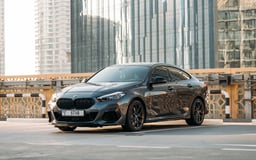 رمادي غامق BMW 235i M للإيجار في Abu-Dhabi