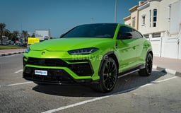 Green Lamborghini Urus Capsule for rent in Dubai