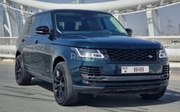 أخضر Range Rover Vogue L للإيجار في Dubai