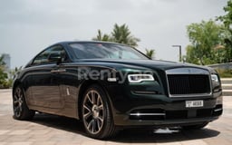 Verde Rolls Royce Wraith en alquiler en Sharjah