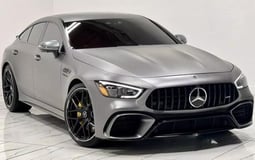 اللون الرمادي Mercedes GT 63s للإيجار في Abu-Dhabi