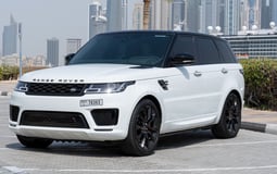 Blanco Range Rover Sport en alquiler en Dubai