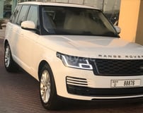 White Range Rover Vogue for rent in Sharjah