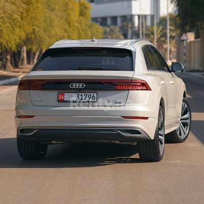 Beige Audi Q8 for rent in Abu-Dhabi 0