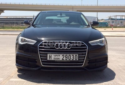 Schwarz Audi A6 2,8 quatrro zur Miete in Abu-Dhabi 1