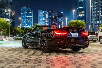 أسود BMW 4 Series للإيجار في أبو ظبي 0