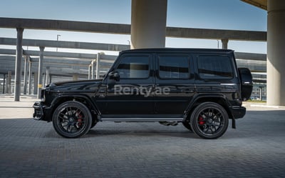 أسود Mercedes G63 AMG للإيجار في أبو ظبي 1