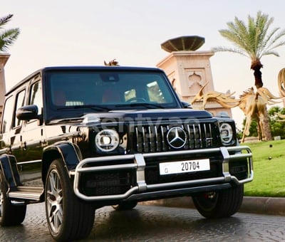 أسود Mercedes G63 للإيجار في أبو ظبي 0