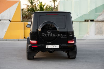 أسود Mercedes G63 AMG للإيجار في أبو ظبي 1