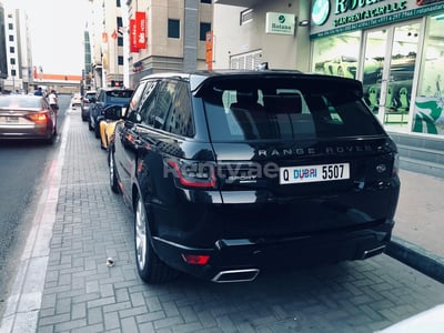 أسود Range Rover Sport للإيجار في أبو ظبي 1