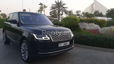 Schwarz Range Rover Vogue Supercharged zur Miete in Dubai 0