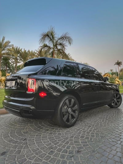 Black Rolls Royce Cullinan for rent in Sharjah 1