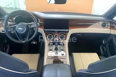 أزرق Bentley Continental GT للإيجار في أبو ظبي 0