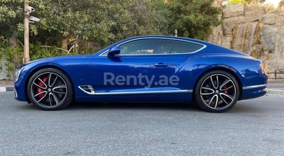 Blau Bentley Continental GT zur Miete in Abu-Dhabi 1