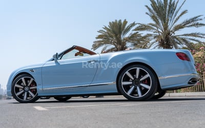 Blau Bentley GT Convertible zur Miete in Sharjah 0