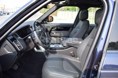 Blue Range Rover Vogue for rent in Dubai 0