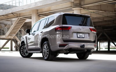 Bronze Toyota Land Cruiser for rent in Abu-Dhabi 1