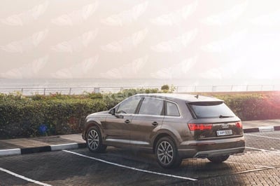 Gold Audi Q7 for rent in Abu-Dhabi 0