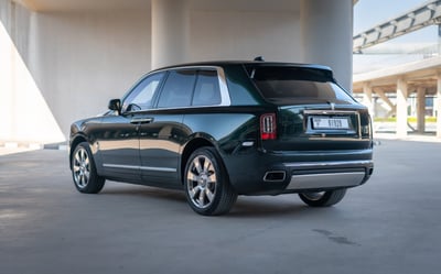 Green Rolls Royce Cullinan for rent in Abu-Dhabi 1