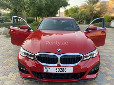 Red BMW 3 Series 2020 M Sport for rent in Abu-Dhabi 0