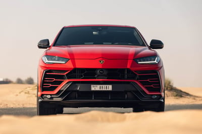 Rot Lamborghini Urus zur Miete in Sharjah 0