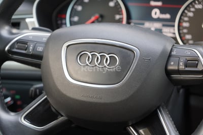 فضة Audi A6 للإيجار في دبي 0