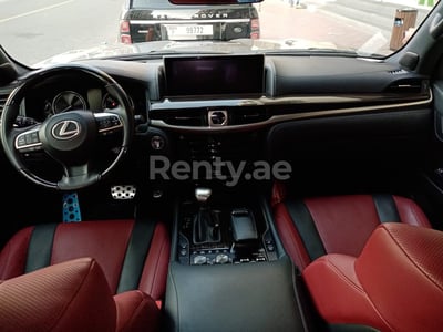 Silver Lexus LX 570 for rent in Abu-Dhabi 1