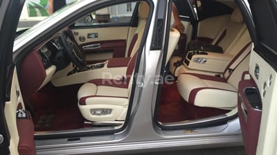 Silver Rolls Royce Ghost for rent in Abu-Dhabi 0