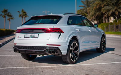 White Audi RSQ8 for rent in Abu-Dhabi 1