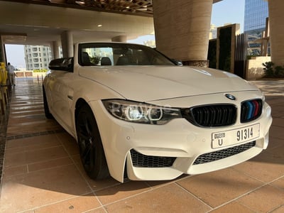 أبيض BMW 4 Series للإيجار في دبي 0