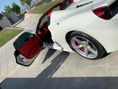 White Ferrari 488 Cabrio for rent in Abu-Dhabi 1