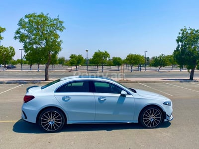 White Mercedes A Class for rent in Abu-Dhabi 0