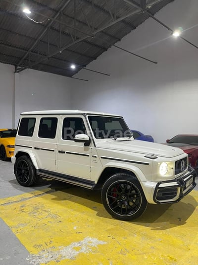 البرتقالي Mercedes G63 AMG للإيجار في دبي 0