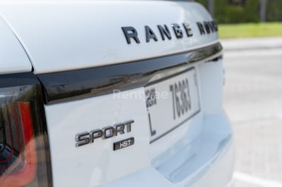 أبيض Range Rover Sport للإيجار في أبو ظبي 0