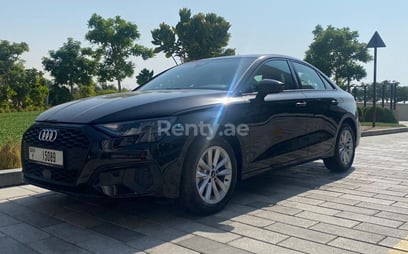 Schwarz Audi A3 zur Miete in Abu-Dhabi