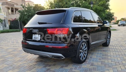 Black Audi Q7 for rent in Abu-Dhabi 2