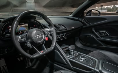 Black Audi R8 V10 Spyder for rent in Dubai 6