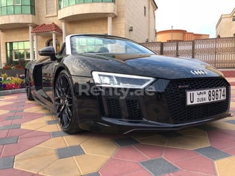 Schwarz Audi R8 Spider zur Miete in Dubai 2